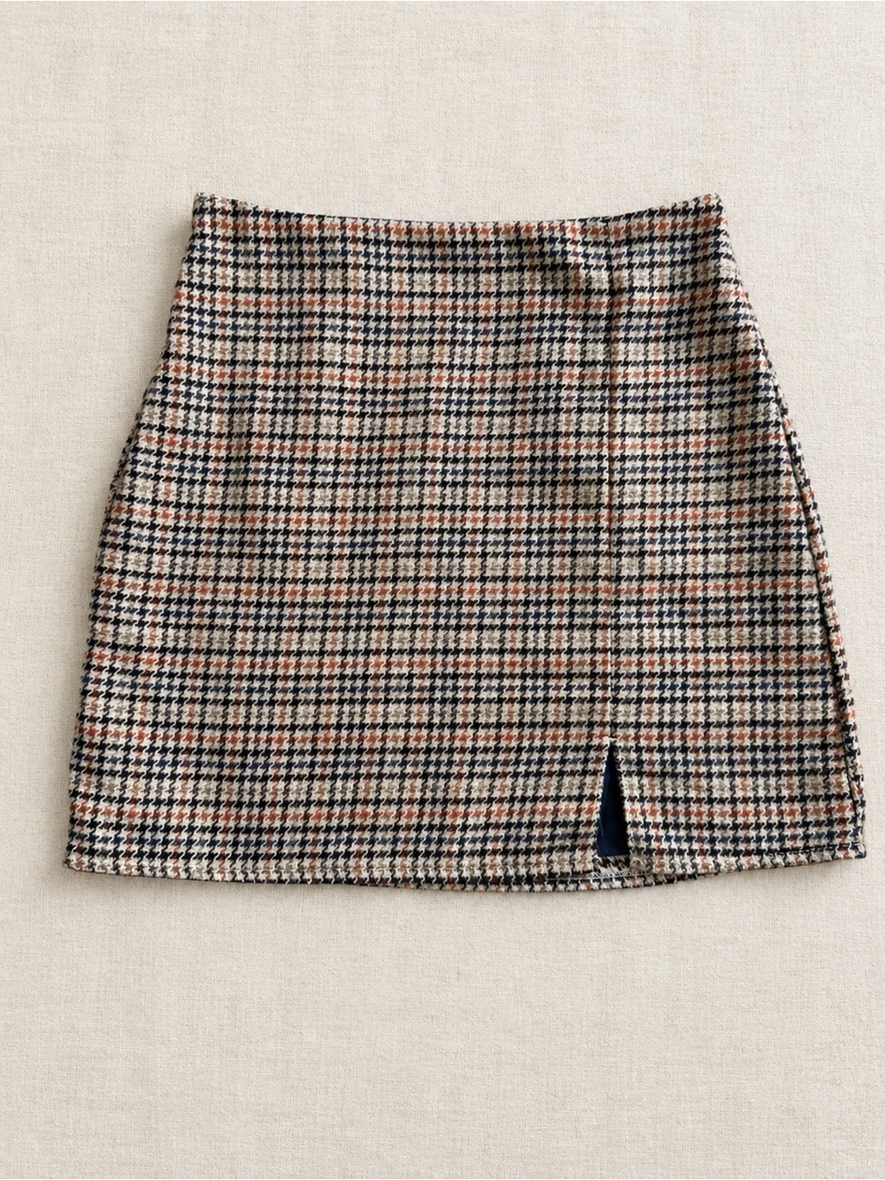 Old Navy Houndstooth Mini Skirt in Navy, Beige, Brown